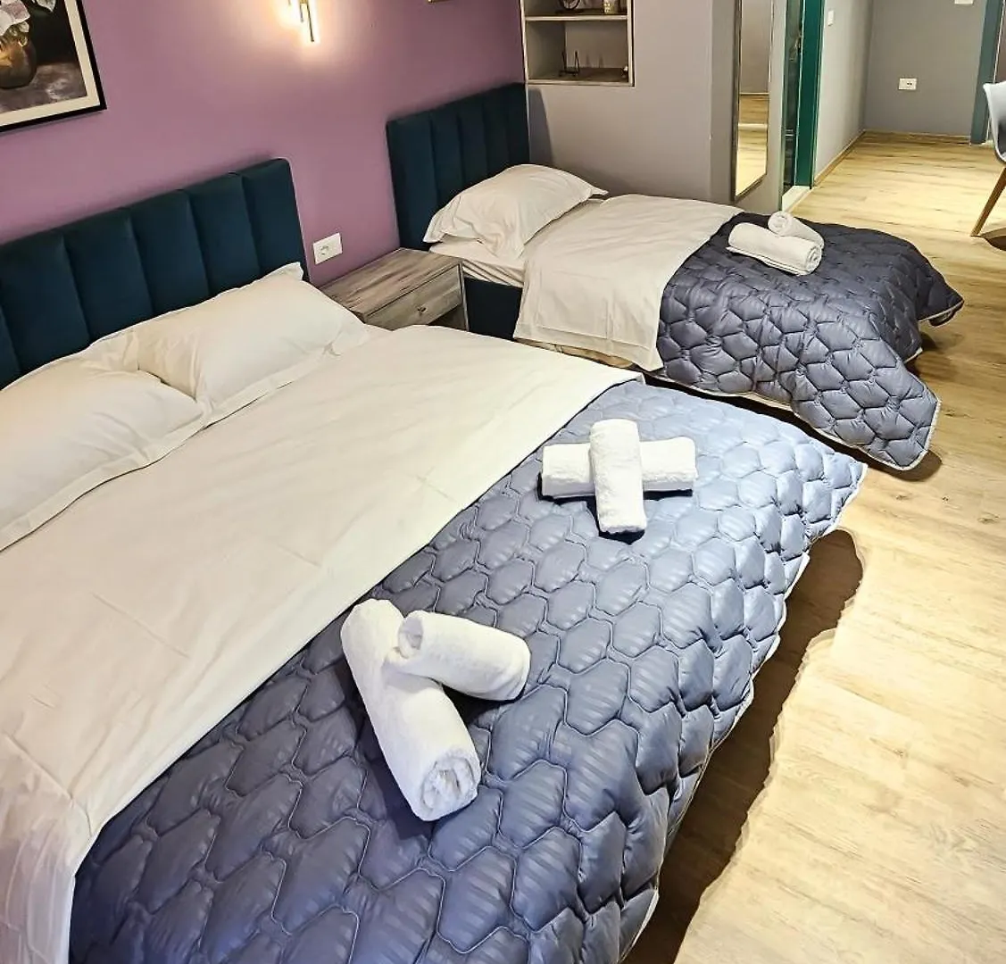 Daisy Rooms City Centre Τίρανα Ξενοδοχείο με διαμερίσματα