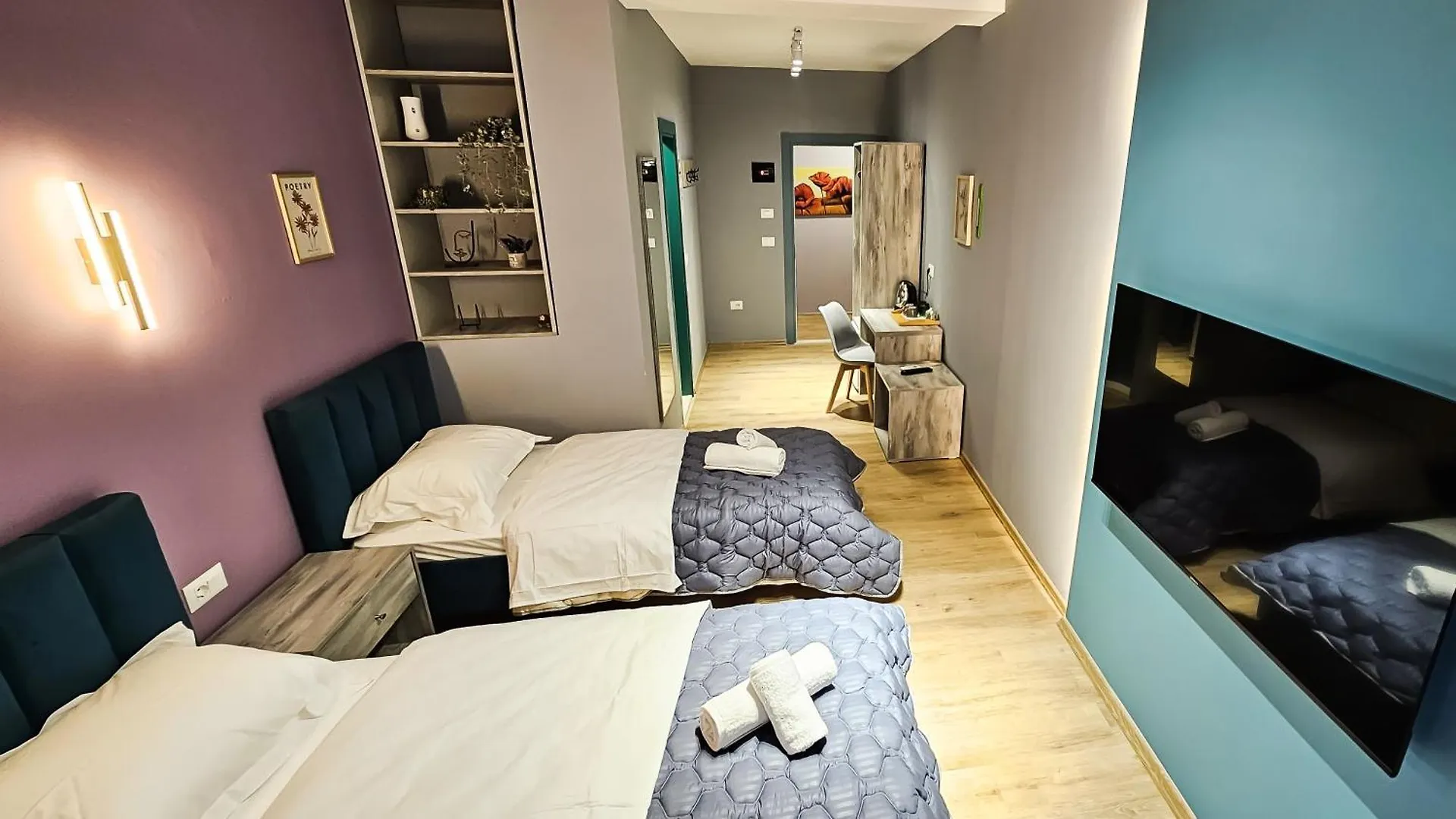 Ξενοδοχείο με διαμερίσματα Daisy Rooms City Centre Τίρανα Αλβανία
